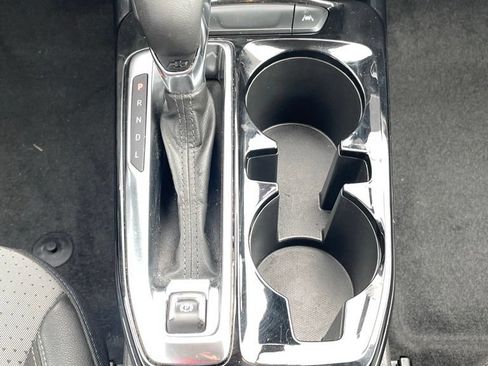 Used 2025 Chevrolet Trax LT w/ Driver Confidence Package FWD image 22