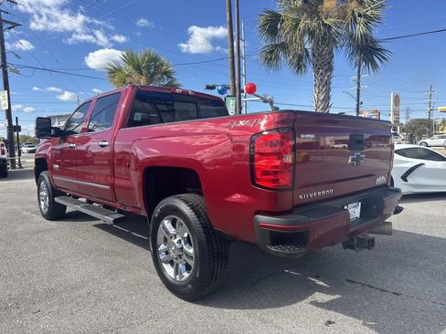 Used 2019 Chevrolet Silverado 2500 High Country w/ Duramax Plus Package image 7