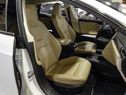 Used 2015 Tesla Model S 85D image 30