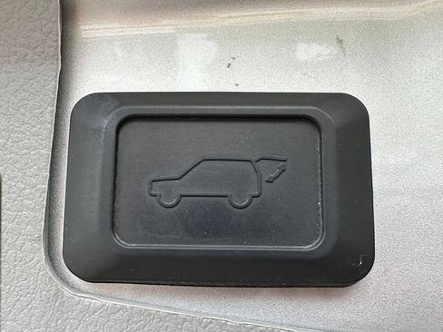 Used 2013 Toyota Highlander SE AWD/4WD image 28