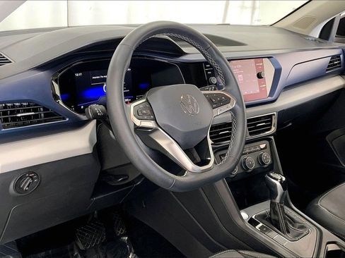 Used 2022 Volkswagen Taos SE image 14