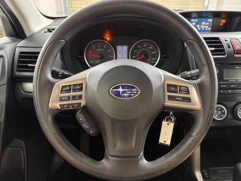 Used 2014 Subaru Forester 2.5i Premium w/ All-Weather Package AWD/4WD image 14