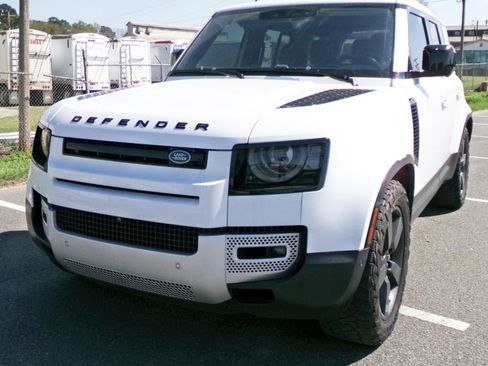 Used 2020 Land Rover Defender 110 SE AWD/4WD image 1