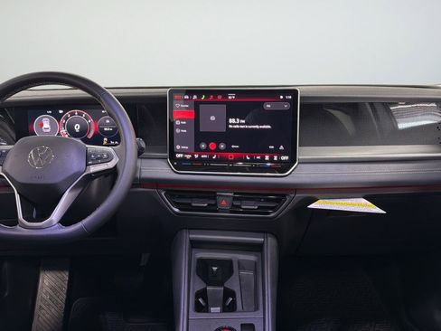 New 2026 Volkswagen Tiguan SE AWD/4WD image 33
