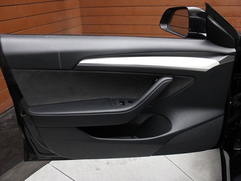 Used 2022 Tesla Model 3 image 48