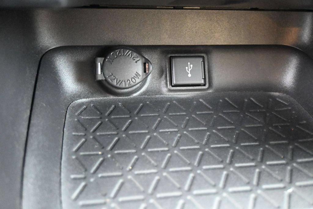 Used 2021 Toyota RAV4 XLE Premium FWD image 12