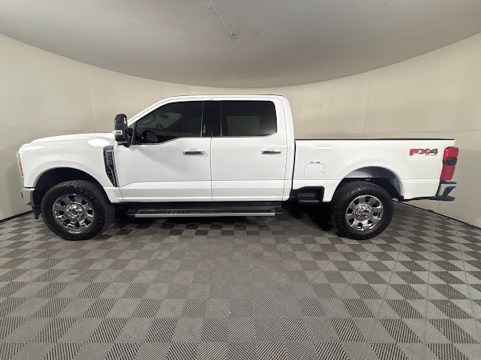 Used 2023 Ford F250 Lariat w/ Chrome Package AWD/4WD image 6