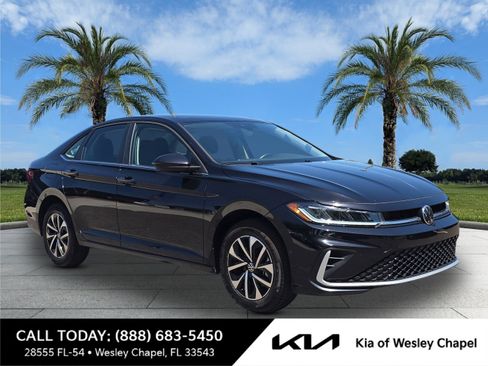 Used 2025 Volkswagen Jetta S FWD image 1