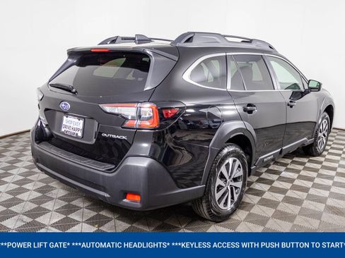 Used 2025 Subaru Outback Premium w/ Popular Package #1A image 10