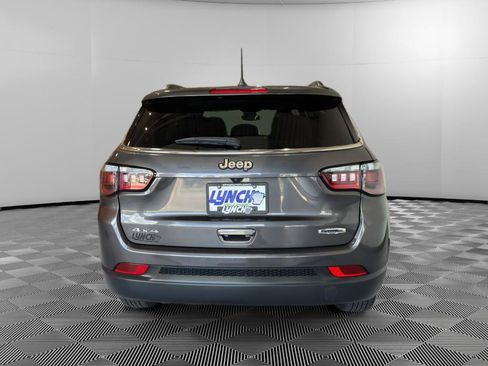 Used 2024 Jeep Compass Latitude AWD/4WD image 4