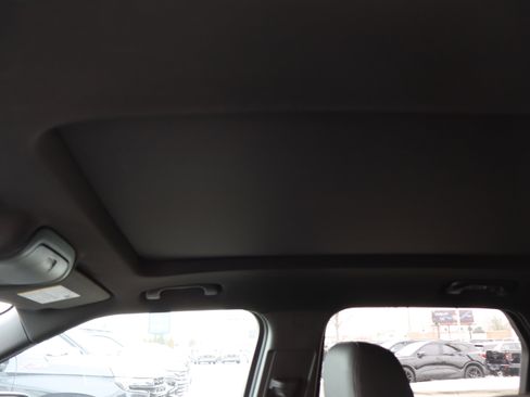 Certified 2025 Chevrolet Blazer RS w/ Driver Confidence II Package image 18