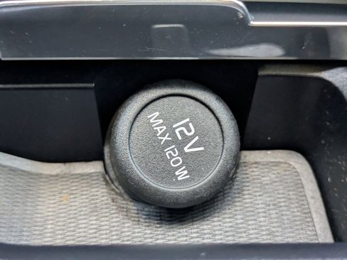 Used 2022 Volvo XC90 T5 Momentum w/ Protection Package Premier image 26