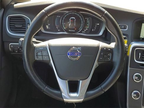 Used 2016 Volvo V60 T5 Premier image 29