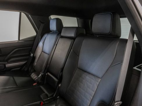 Used 2025 Toyota 4Runner TRD Off-Road Premium AWD/4WD image 26