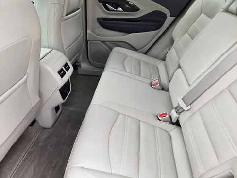 Used 2024 GMC Terrain Denali w/ Denali Premium Package AWD/4WD image 27