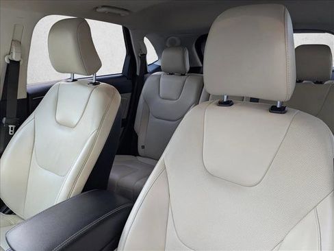 Used 2022 Ford Edge Titanium w/ Equipment Group 301A image 15