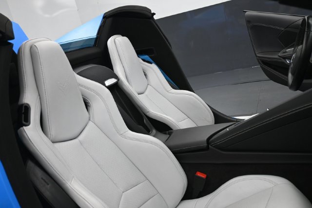 Used 2022 Chevrolet Corvette Stingray Convertible RWD image 28