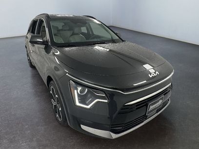 New 2025 Kia Niro EX Touring