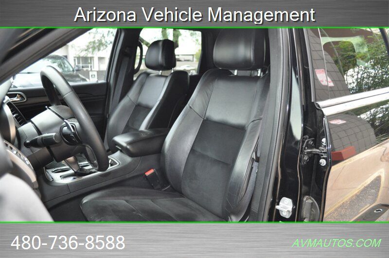 Used 2017 Jeep Grand Cherokee Altitude RWD image 22
