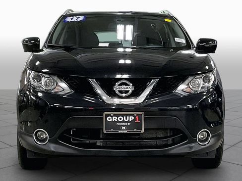 Used 2017 Nissan Rogue Sport SV w/ SV Premium Package AWD/4WD image 4