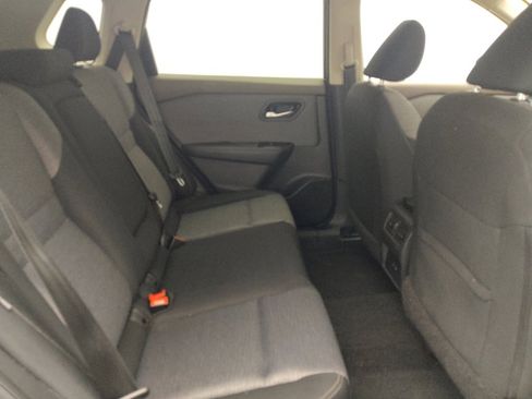 Used 2023 Nissan Rogue SV FWD image 19