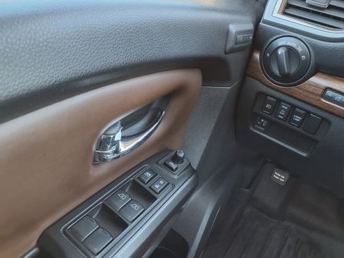 Used 2019 Nissan Titan Platinum Reserve w/ Platinum Utility Package image 22