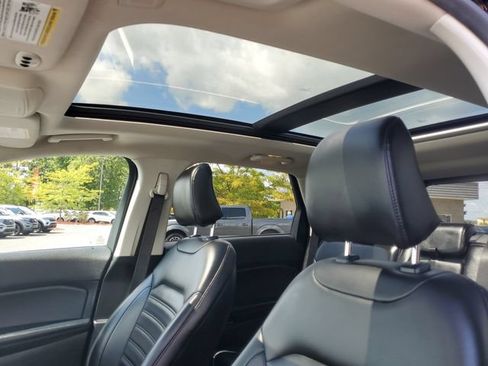 Certified 2024 Ford Edge SEL w/ Convenience Package AWD/4WD image 9