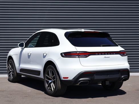 New 2026 Porsche Macan AWD/4WD image 3
