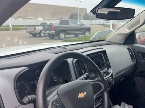 Used 2021 Chevrolet Colorado W/T w/ WT Convenience Package image 11