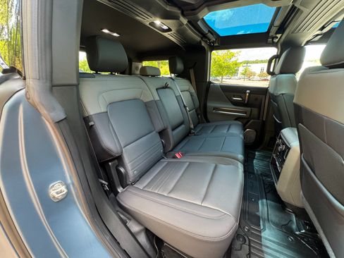 Used 2024 GMC Hummer EV 3X w/ Omega Edition AWD/4WD image 70
