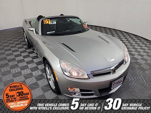 Used 2007 Saturn Sky image 4