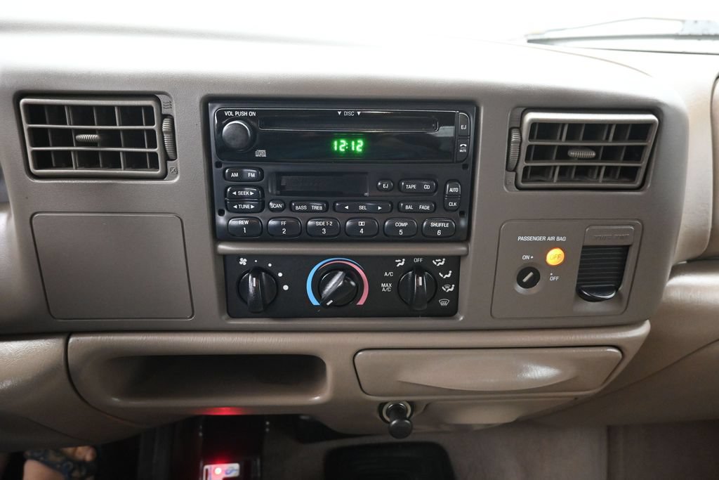 Used 2001 Ford F350 Lariat RWD image 13