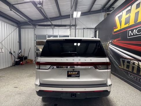 Used 2023 Lincoln Navigator Reserve image 19