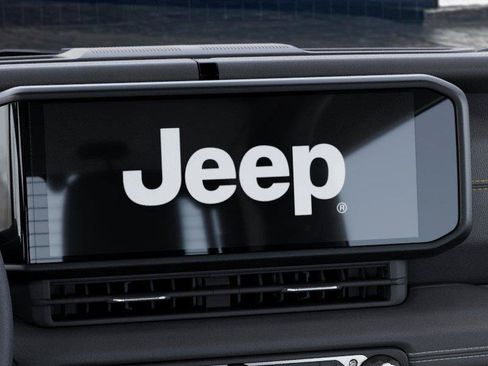 New 2026 Jeep Wrangler Unlimited Sahara AWD/4WD image 18