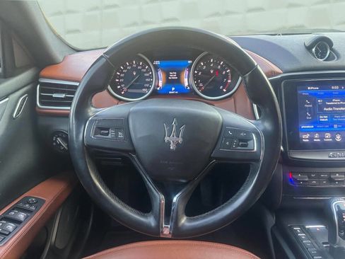 Used 2017 Maserati Ghibli RWD image 22