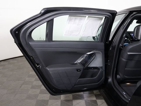 Used 2025 BMW 740i xDrive image 25