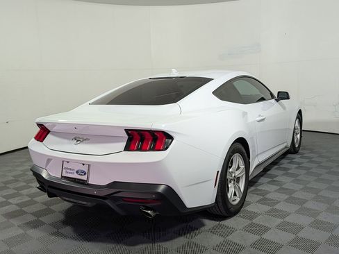 Certified 2024 Ford Mustang Coupe image 5