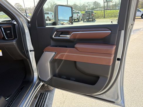 New 2026 GMC Sierra 2500 Denali Ultimate w/ Max Trailering Package image 18