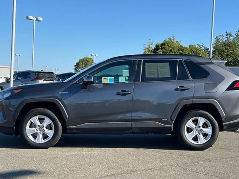 Used 2020 Toyota RAV4 LE w/ All Weather Liner Package AWD/4WD image 9