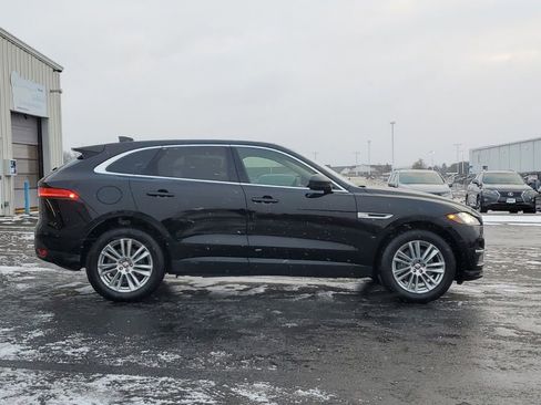 Used 2020 Jaguar F-PACE Prestige image 8