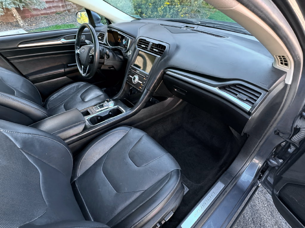 Used 2018 Ford Fusion Titanium AWD/4WD image 37