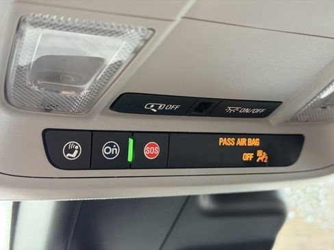 Used 2025 Chevrolet Malibu LT image 18