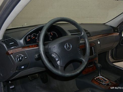 Used 2004 Mercedes-Benz S 500 4MATIC image 11