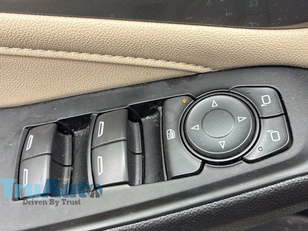 Used 2024 Chevrolet Traverse LS w/ Safety Package FWD image 21