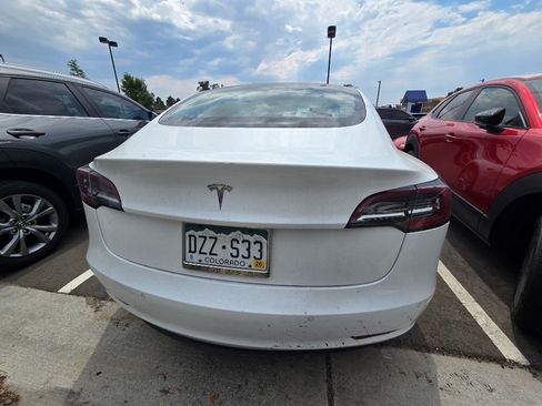 Used 2019 Tesla Model 3 Mid Range RWD image 4