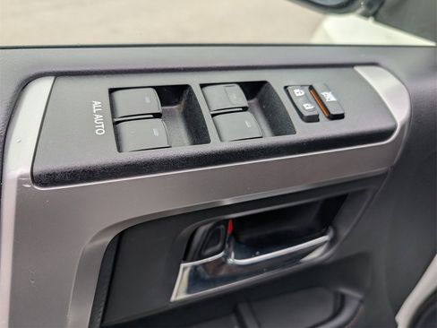 Used 2023 Toyota 4Runner Limited image 10