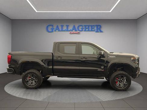 Used 2022 GMC Sierra 1500 AT4 w/ AT4 Premium Package AWD/4WD image 3