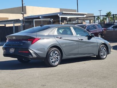 New 2026 Hyundai Elantra Hybrid