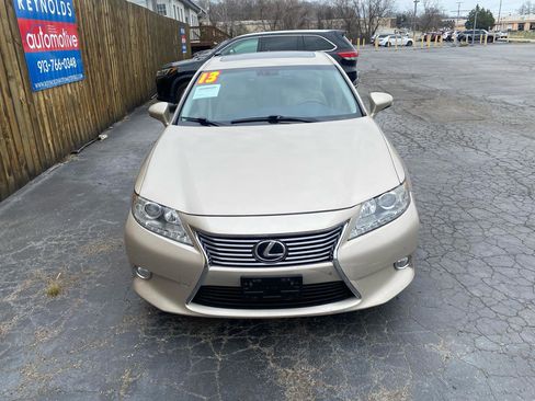 Used 2013 Lexus ES 350 w/ Luxury Pkg image 2