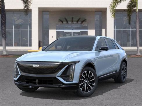 New 2026 Cadillac Lyriq Sport image 6